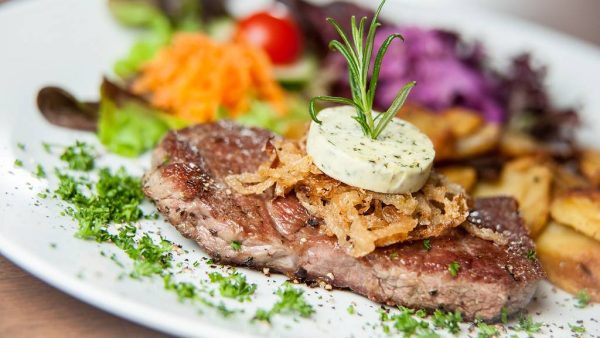 Holzfällersteak vom Schweinenacken